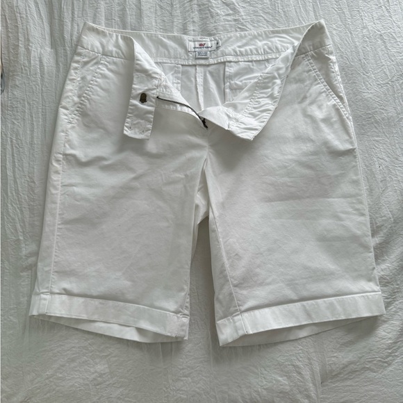 Vineyard Vines Womens Bermuda Shorts White Size 10 Flat Front Chino Whale Logo - Picture 7 of 12